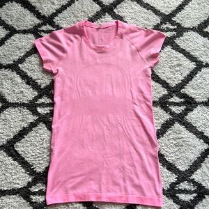 bubblegum pink lululemon swiftly tech tee